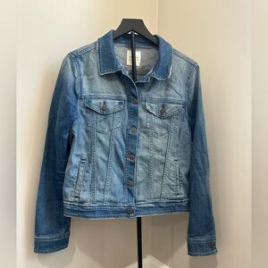 Vineyard Vines Faded Blue Denim Jacket - Women's